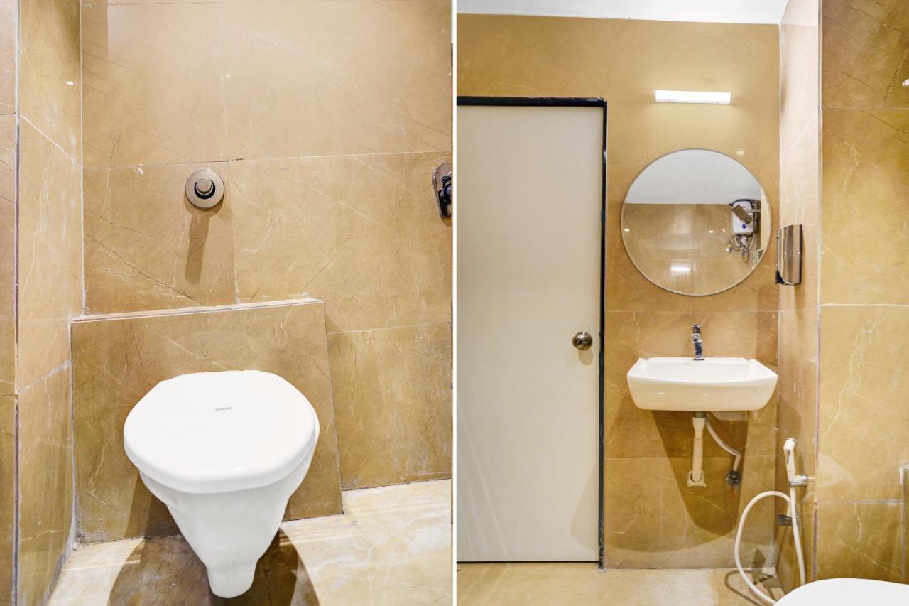 Townhouse Oak Hotel Vaibhav Surat Esterno foto